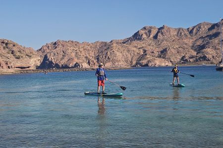 day-02-beach-party-03.jpg