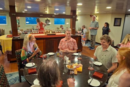 day-06-captains-dinner-01.jpg